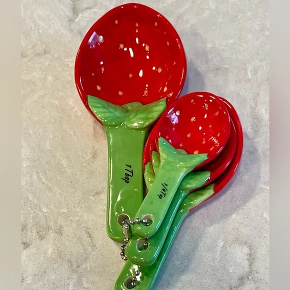 New Trendy Ceramic strawberry shaped measuring Spoons 4 pc set, great gifts! - Picture 7 of 9